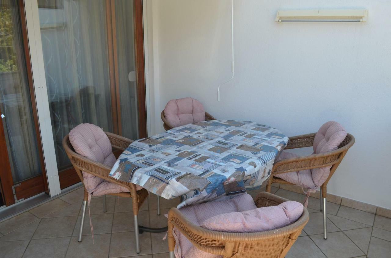Apartments Kricin 14 Baska  Exterior photo